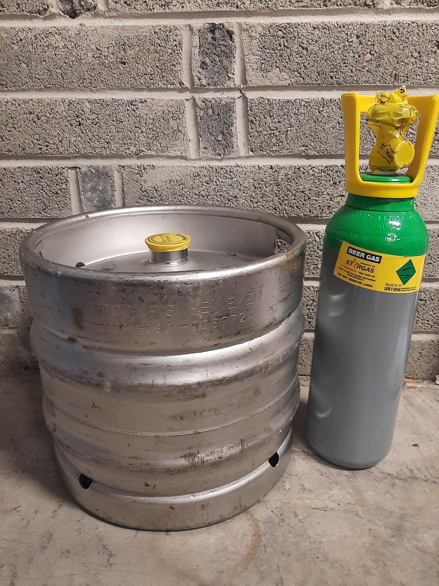 Heineken 30L & 5L 50/50 Gas Refill pack - TheKegCru.ie